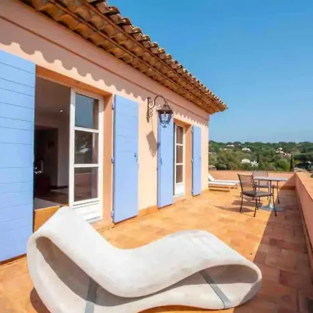 Σπίτι διακοπών Charming House With Swimming Pool *